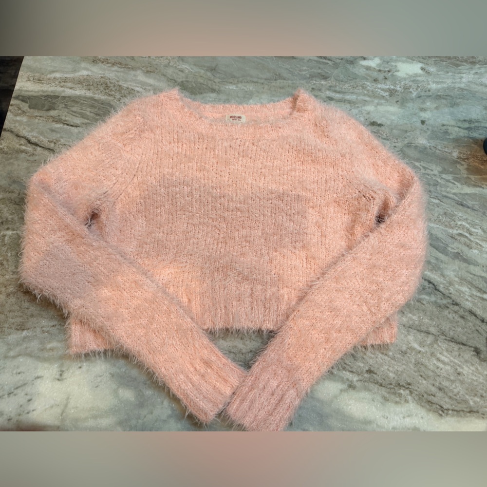 Mossimo Pink Fuzzy Eyelash Knit Sweater Medium Soft Cropped
